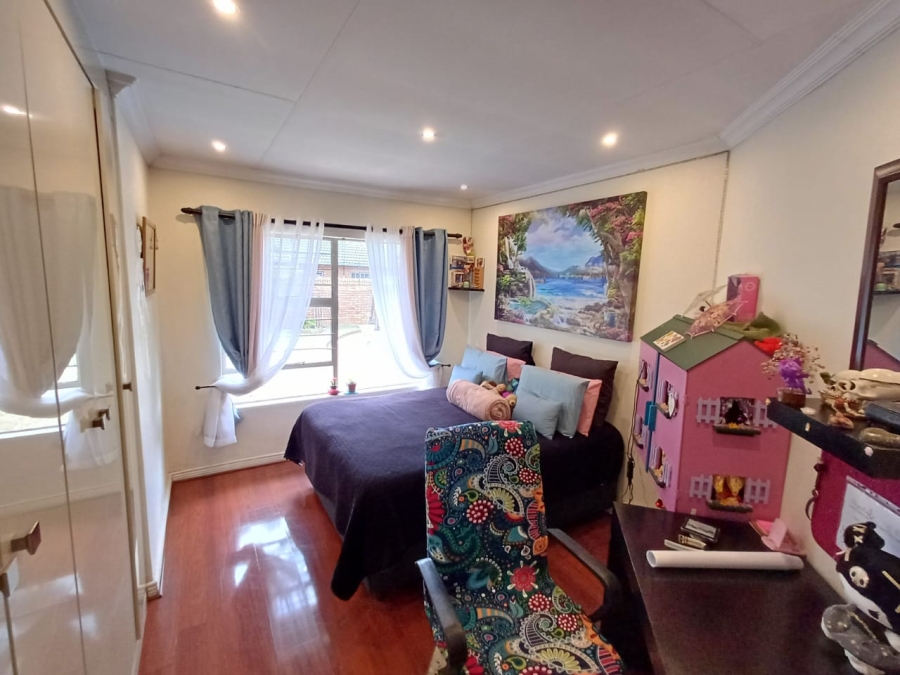 3 Bedroom Property for Sale in Wierda Park Gauteng