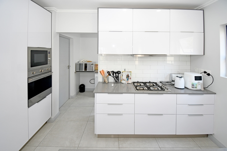 3 Bedroom Property for Sale in Broadacres Gauteng
