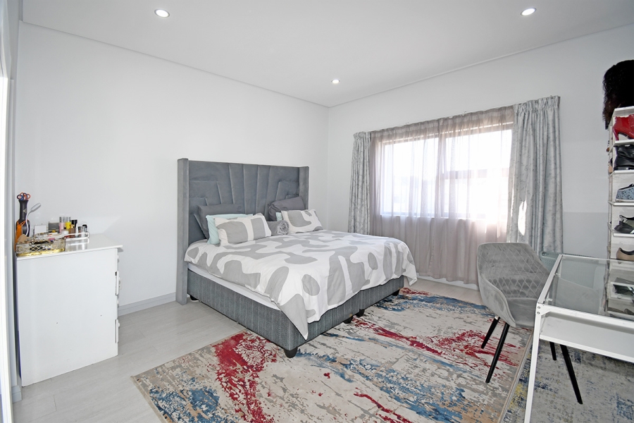 3 Bedroom Property for Sale in Broadacres Gauteng