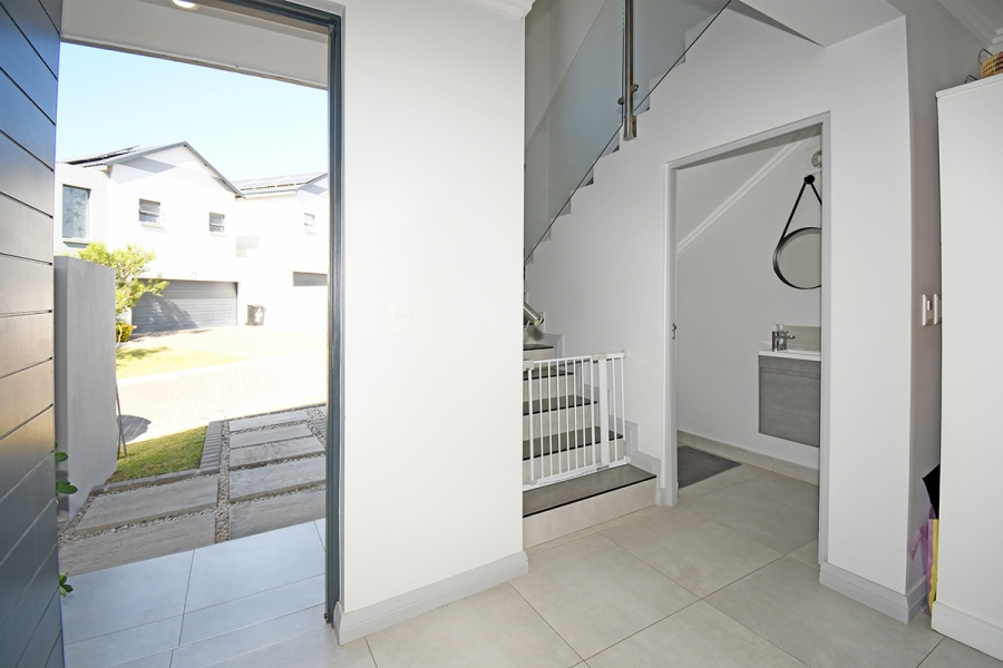 3 Bedroom Property for Sale in Broadacres Gauteng