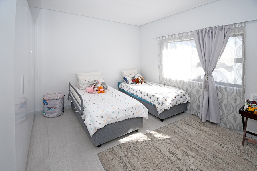 3 Bedroom Property for Sale in Broadacres Gauteng
