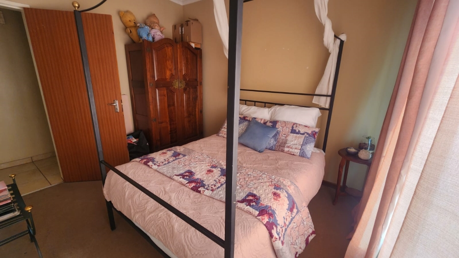 4 Bedroom Property for Sale in Erasmuskloof Gauteng