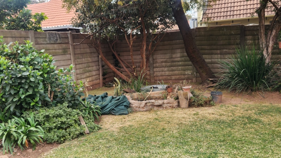 4 Bedroom Property for Sale in Erasmuskloof Gauteng