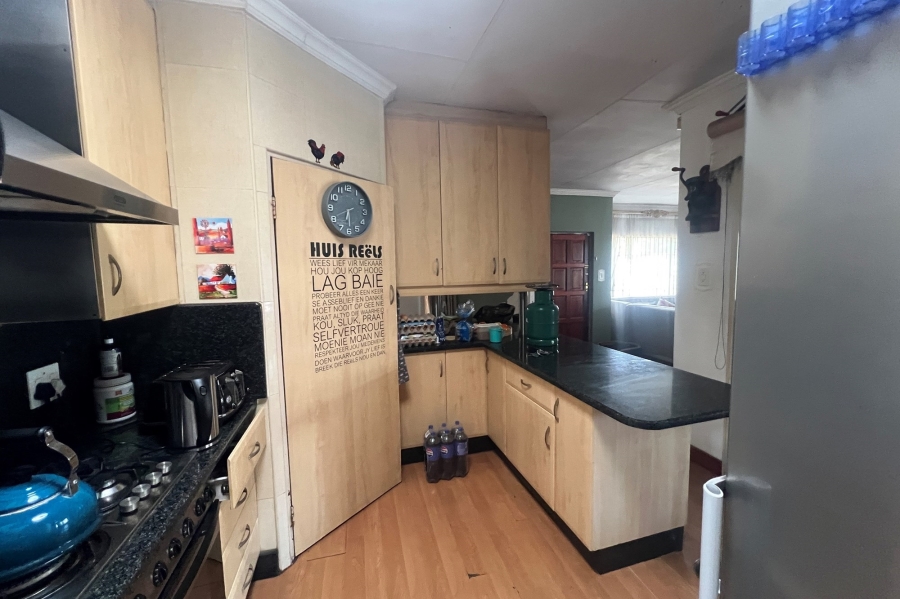 3 Bedroom Property for Sale in Rooihuiskraal North Gauteng