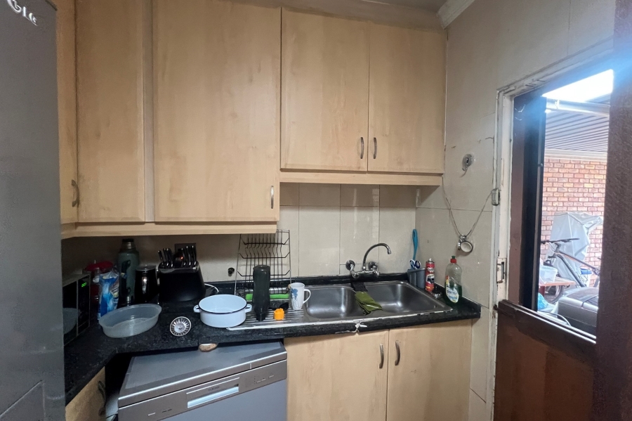 3 Bedroom Property for Sale in Rooihuiskraal North Gauteng