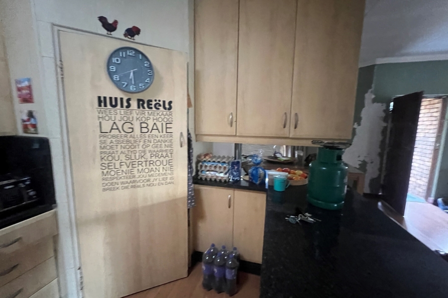 3 Bedroom Property for Sale in Rooihuiskraal North Gauteng