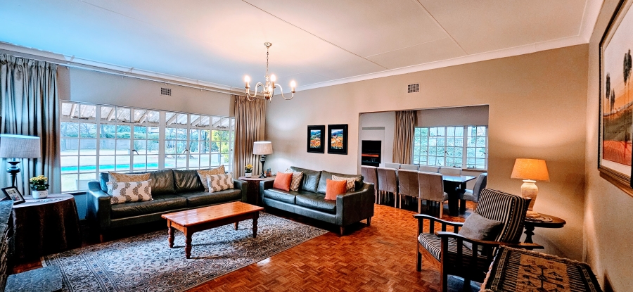 4 Bedroom Property for Sale in Three Rivers Proper Gauteng