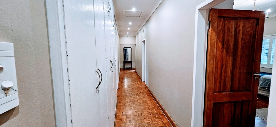 4 Bedroom Property for Sale in Three Rivers Proper Gauteng