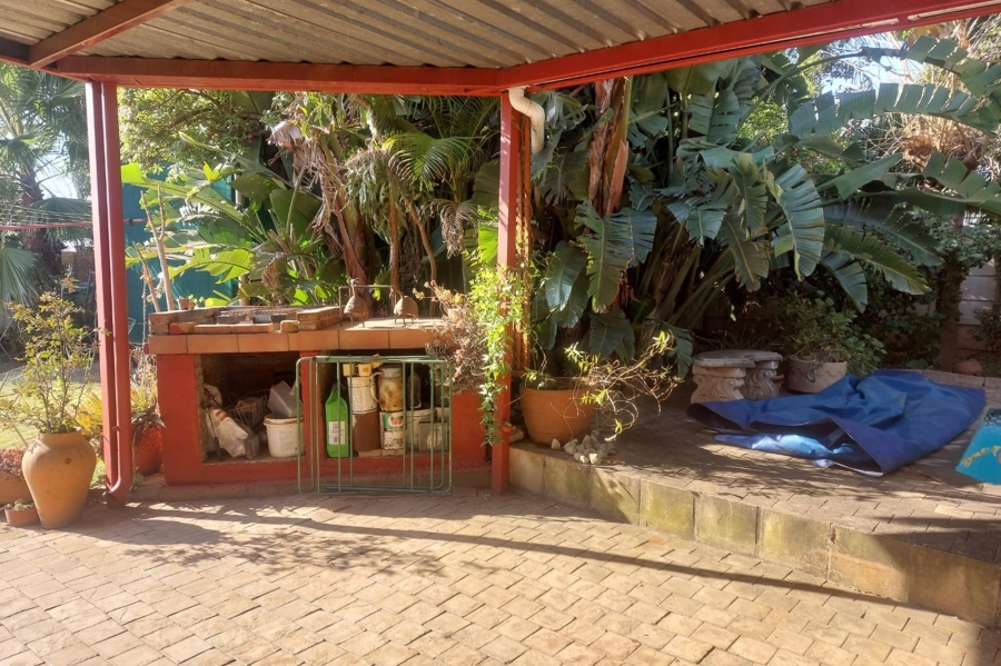 3 Bedroom Property for Sale in Rooihuiskraal Gauteng