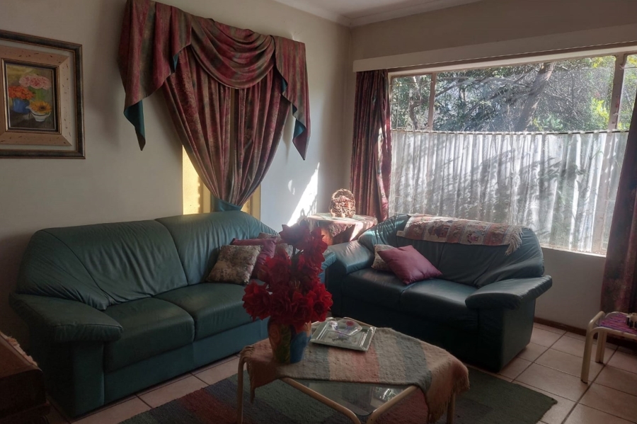 3 Bedroom Property for Sale in Rooihuiskraal Gauteng