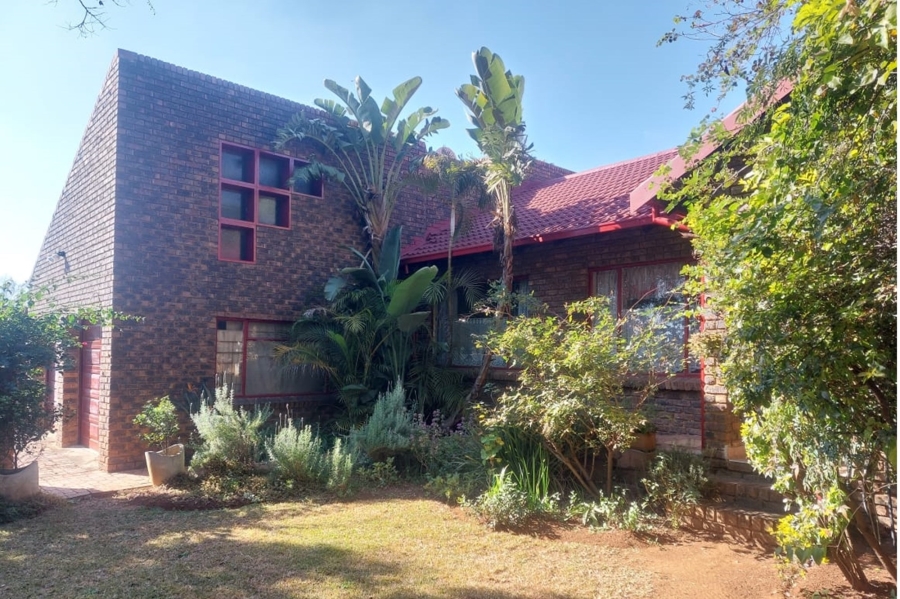 3 Bedroom Property for Sale in Rooihuiskraal Gauteng