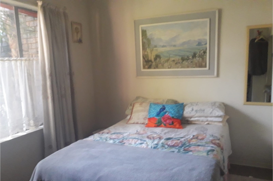 3 Bedroom Property for Sale in Rooihuiskraal Gauteng