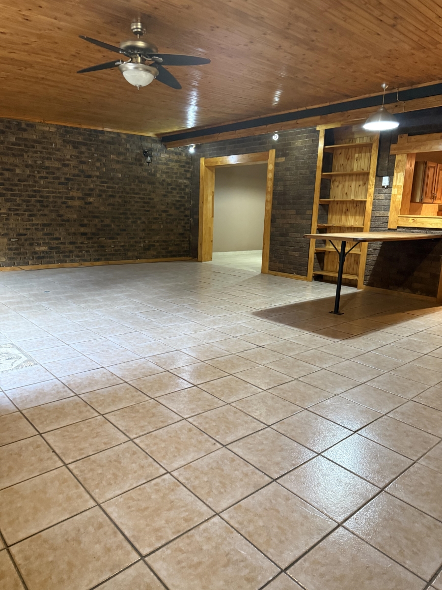 3 Bedroom Property for Sale in Mountain View Gauteng