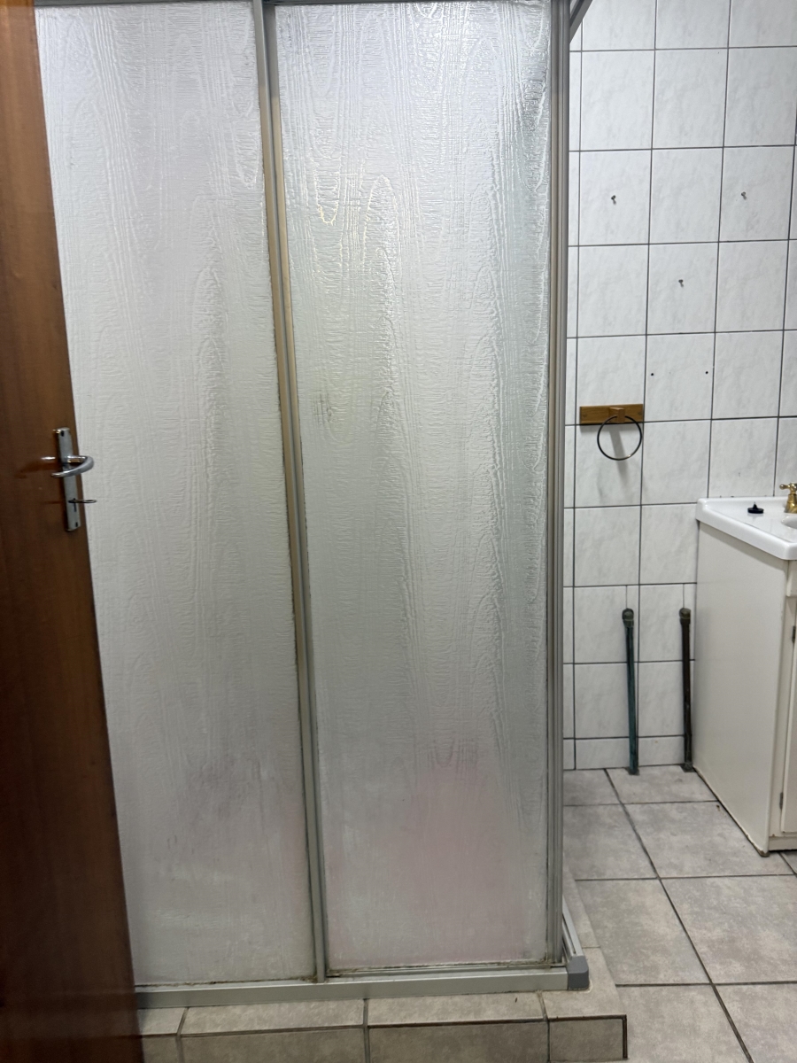 3 Bedroom Property for Sale in Mountain View Gauteng