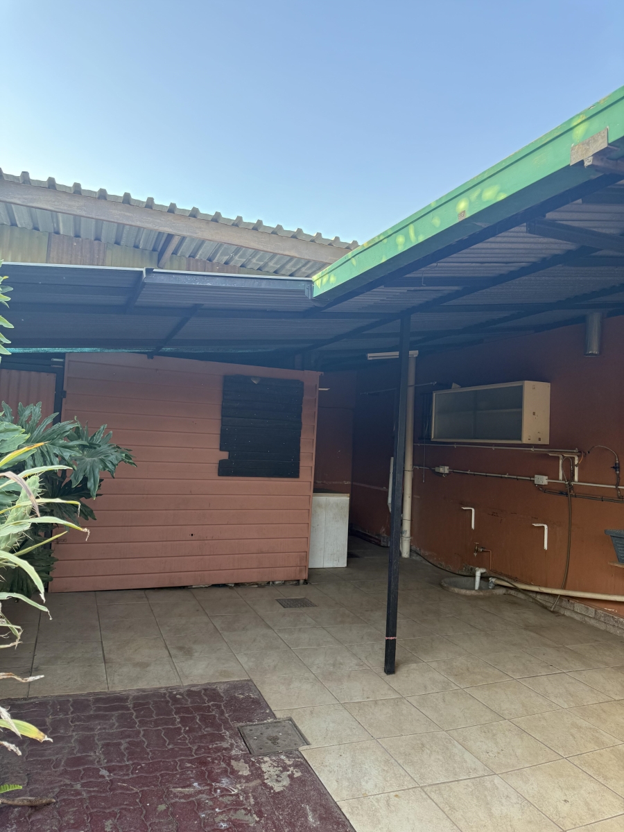 3 Bedroom Property for Sale in Mountain View Gauteng