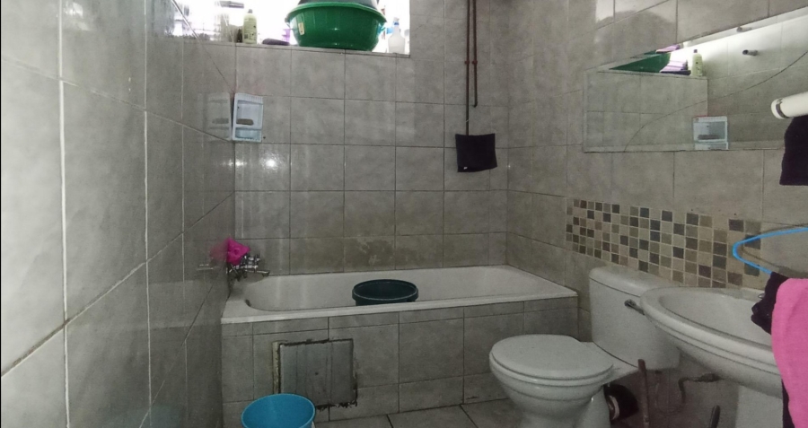 2 Bedroom Property for Sale in Muckleneuk Gauteng