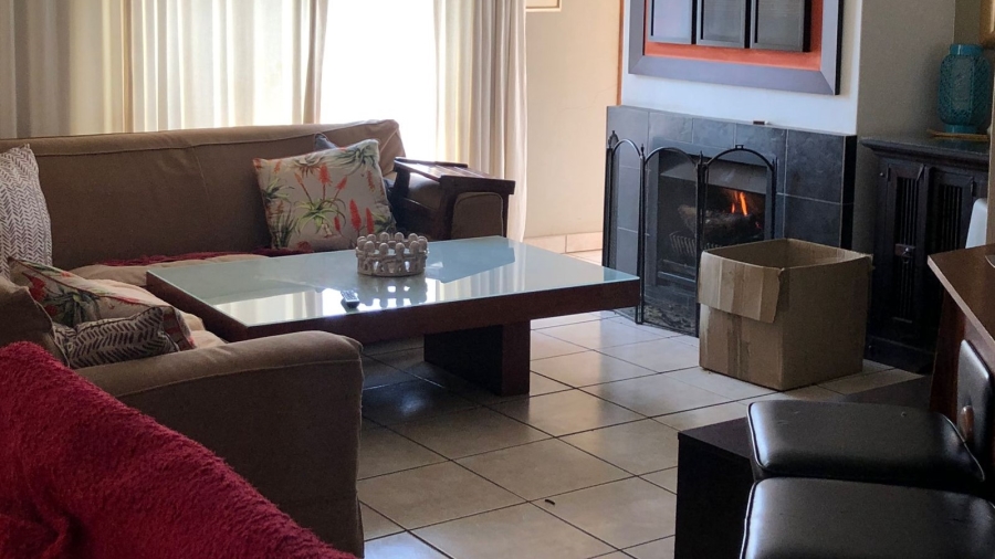 4 Bedroom Property for Sale in Selcourt Gauteng