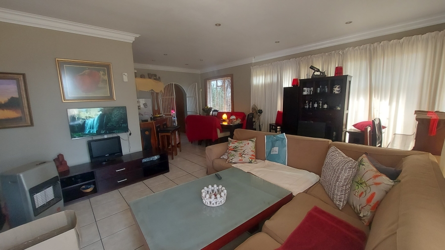 4 Bedroom Property for Sale in Selcourt Gauteng
