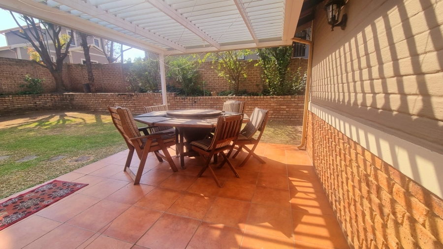 4 Bedroom Property for Sale in Halfway Gardens Gauteng