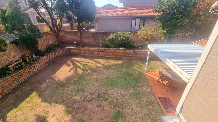 4 Bedroom Property for Sale in Halfway Gardens Gauteng
