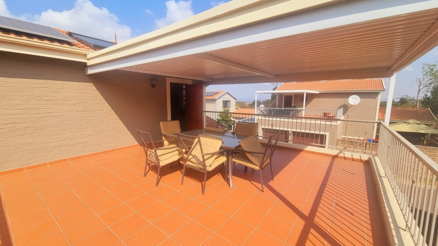 4 Bedroom Property for Sale in Halfway Gardens Gauteng
