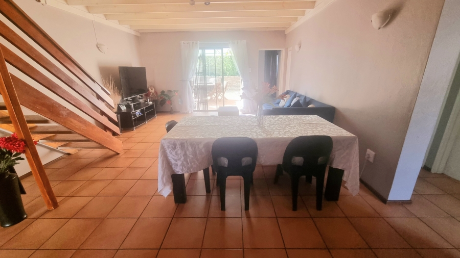4 Bedroom Property for Sale in Halfway Gardens Gauteng