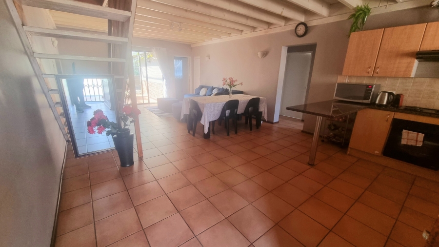 4 Bedroom Property for Sale in Halfway Gardens Gauteng