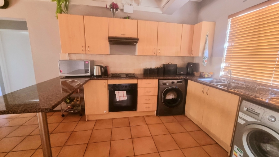 4 Bedroom Property for Sale in Halfway Gardens Gauteng