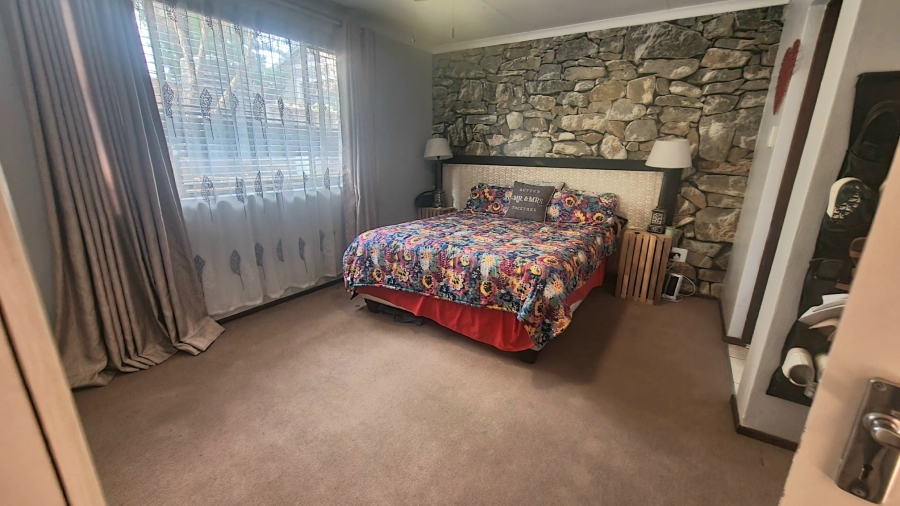 4 Bedroom Property for Sale in Halfway Gardens Gauteng