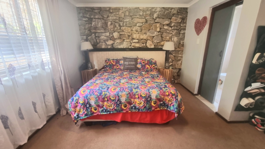 4 Bedroom Property for Sale in Halfway Gardens Gauteng