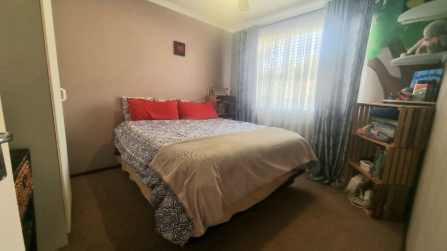 4 Bedroom Property for Sale in Halfway Gardens Gauteng