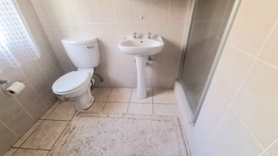 4 Bedroom Property for Sale in Halfway Gardens Gauteng