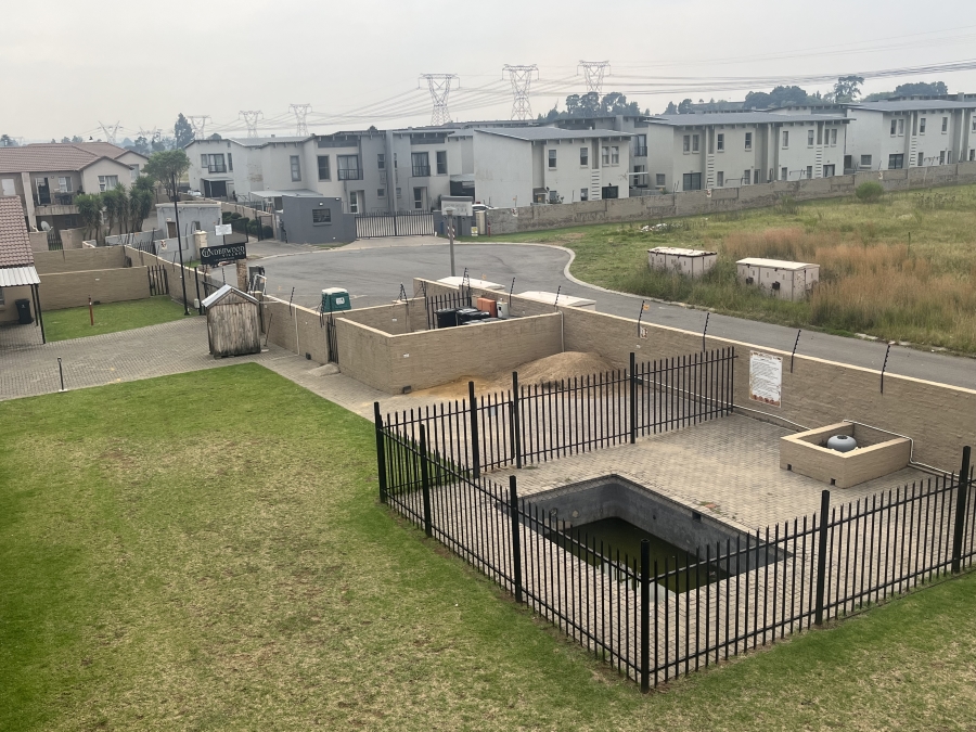 3 Bedroom Property for Sale in Albertsdal Gauteng