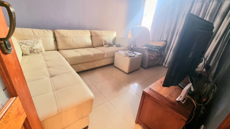 5 Bedroom Property for Sale in Crescent Wood Country Estate Gauteng
