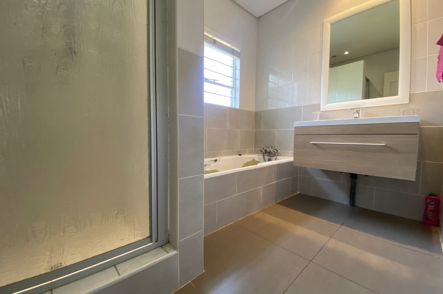 5 Bedroom Property for Sale in Ferndale Gauteng