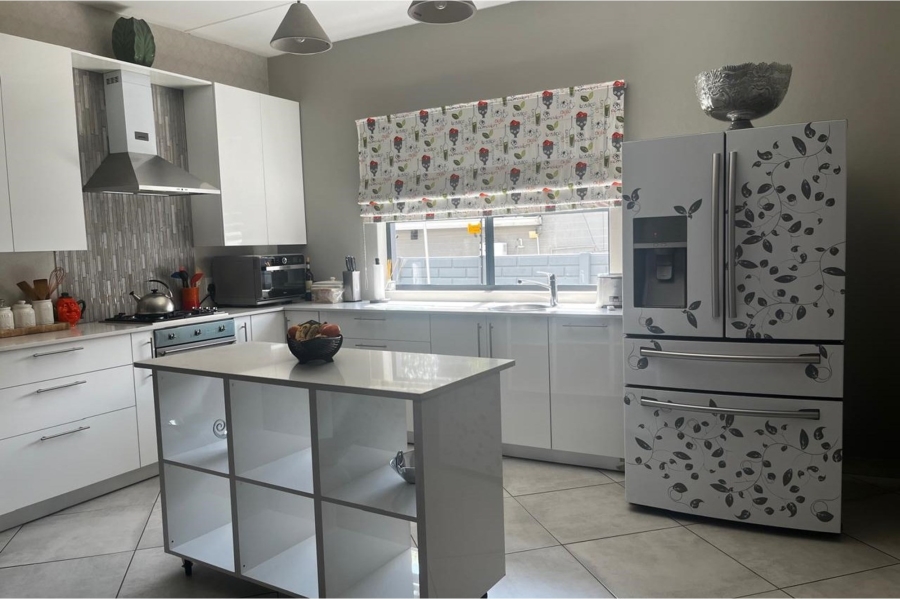 4 Bedroom Property for Sale in Ferndale Gauteng