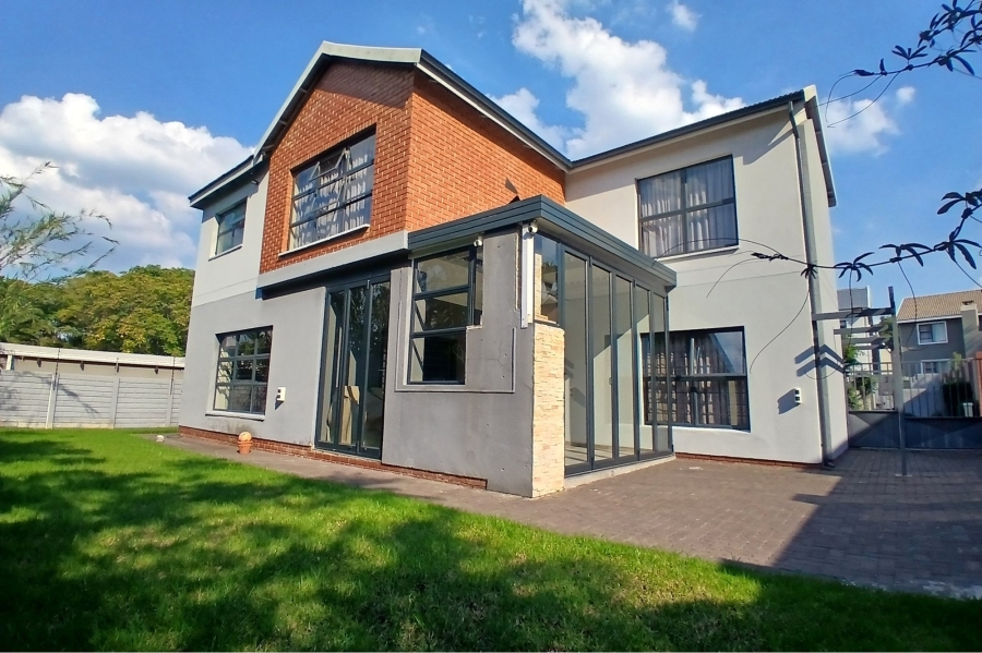 4 Bedroom Property for Sale in Ferndale Gauteng