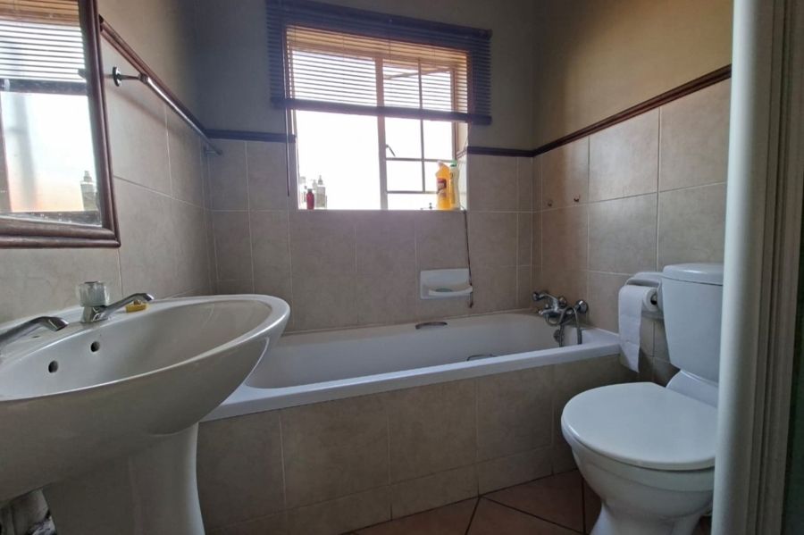 2 Bedroom Property for Sale in Mooikloof Ridge Gauteng