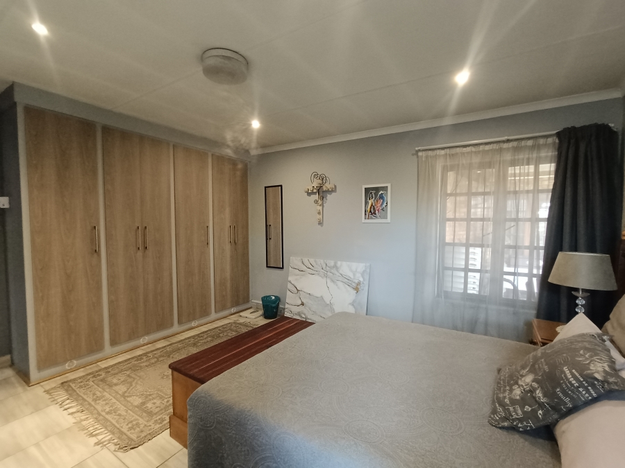 3 Bedroom Property for Sale in Clubview Gauteng