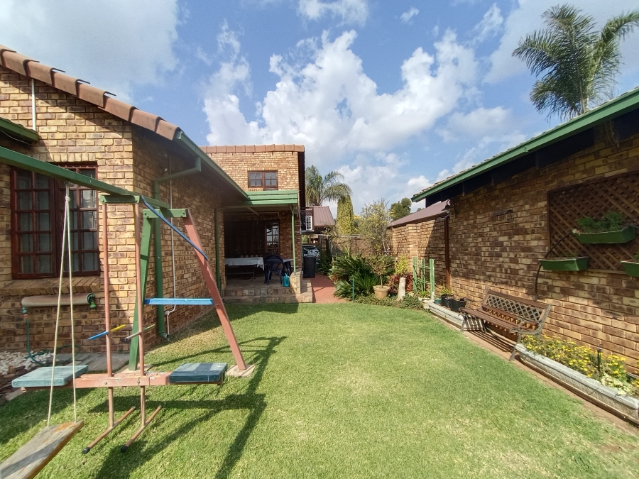 3 Bedroom Property for Sale in Clubview Gauteng