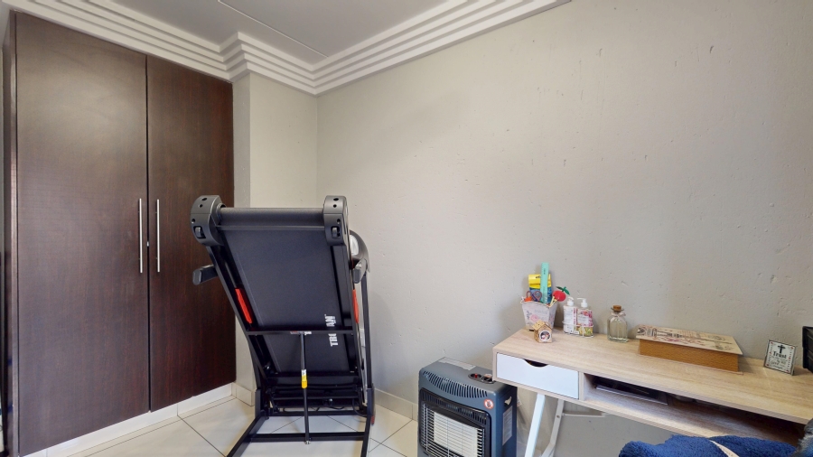 2 Bedroom Property for Sale in Ravenswood Gauteng