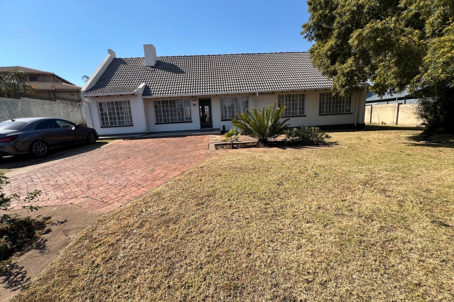 4 Bedroom Property for Sale in Erasmia Gauteng