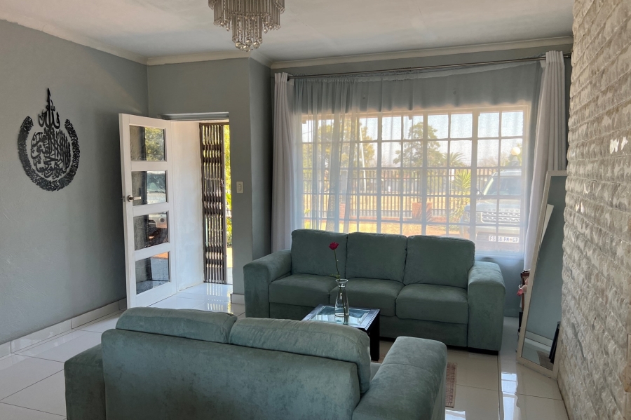 4 Bedroom Property for Sale in Erasmia Gauteng