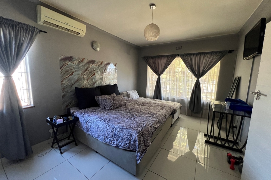 4 Bedroom Property for Sale in Erasmia Gauteng