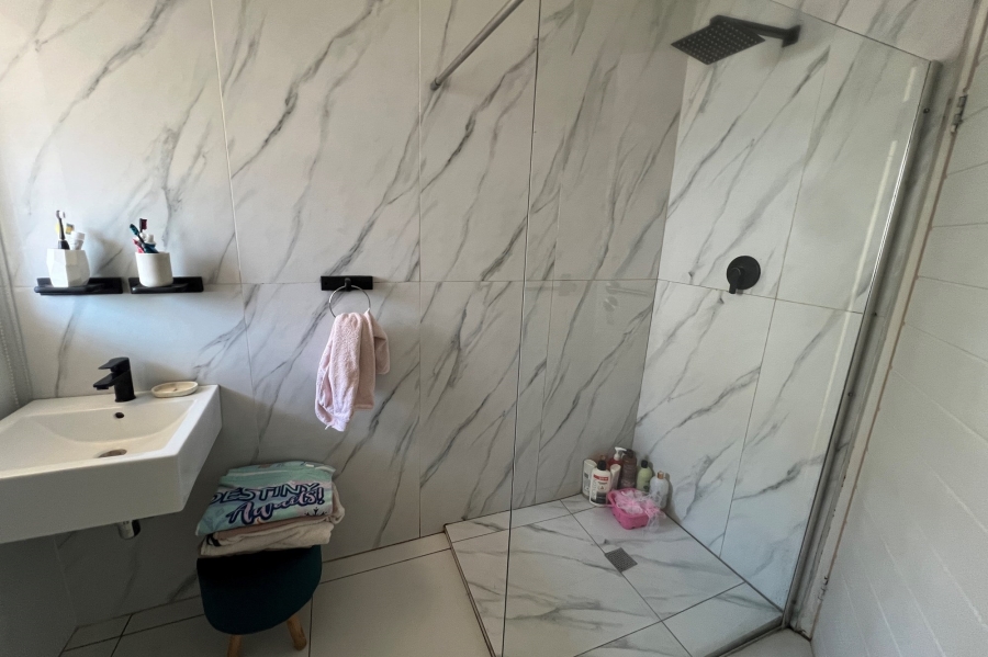 4 Bedroom Property for Sale in Erasmia Gauteng