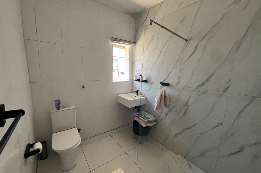 4 Bedroom Property for Sale in Erasmia Gauteng