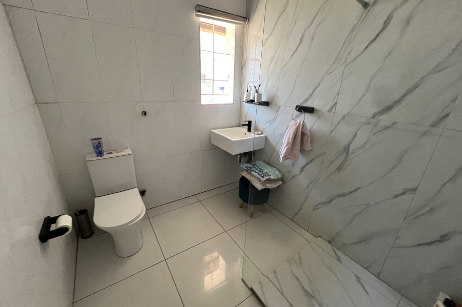 4 Bedroom Property for Sale in Erasmia Gauteng