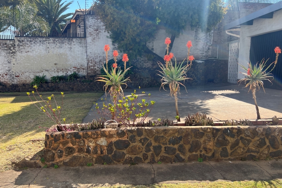 4 Bedroom Property for Sale in Erasmia Gauteng