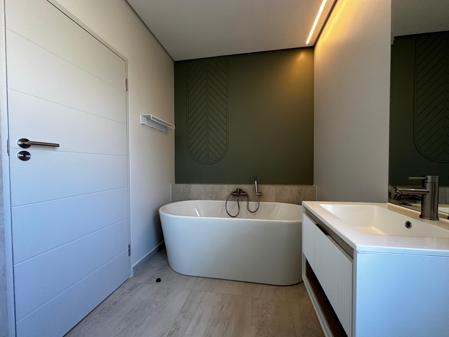 3 Bedroom Property for Sale in Blue Hills AH Gauteng