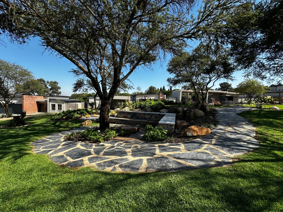3 Bedroom Property for Sale in Blue Hills AH Gauteng